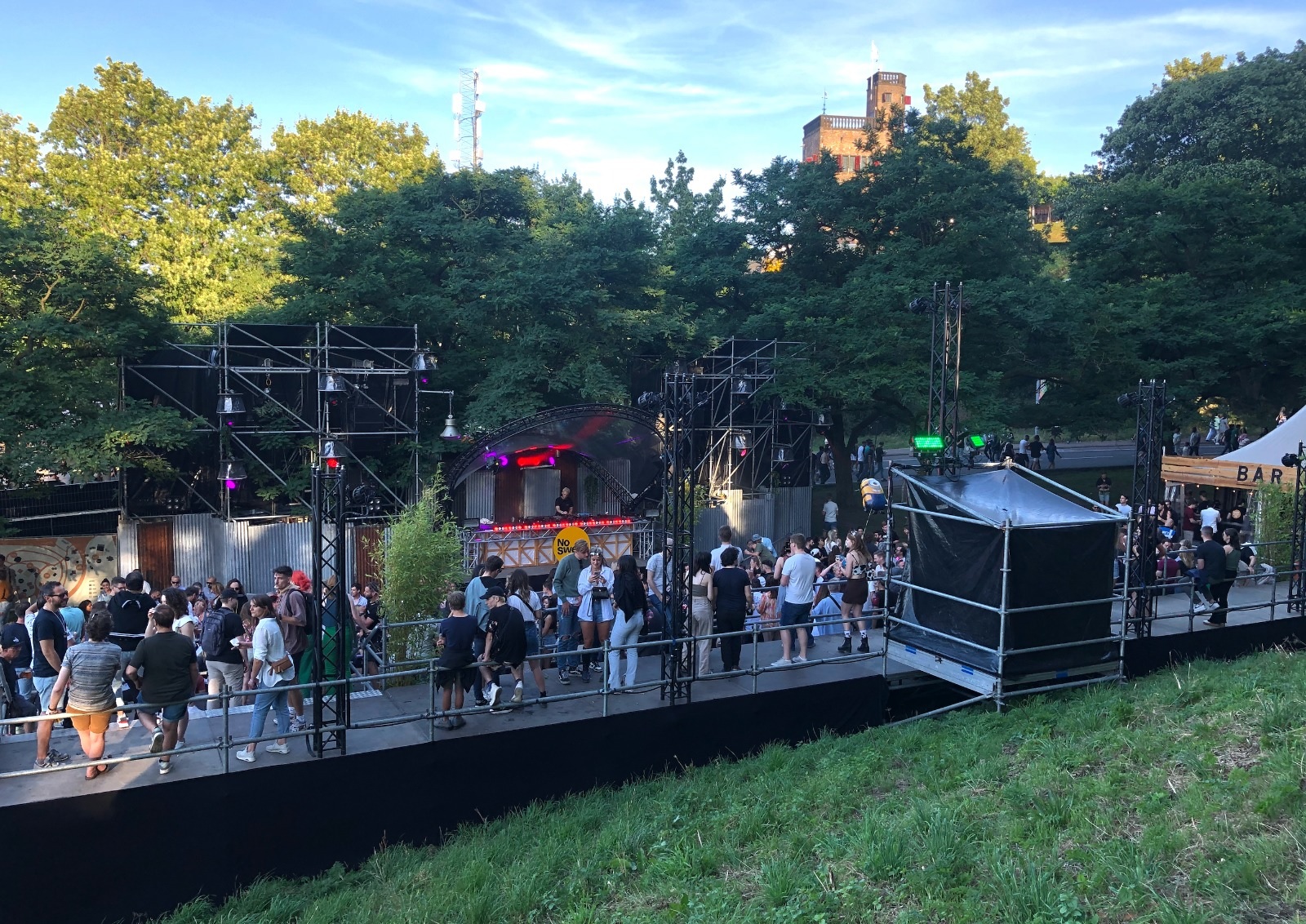 VIP deck huren MIVA-1