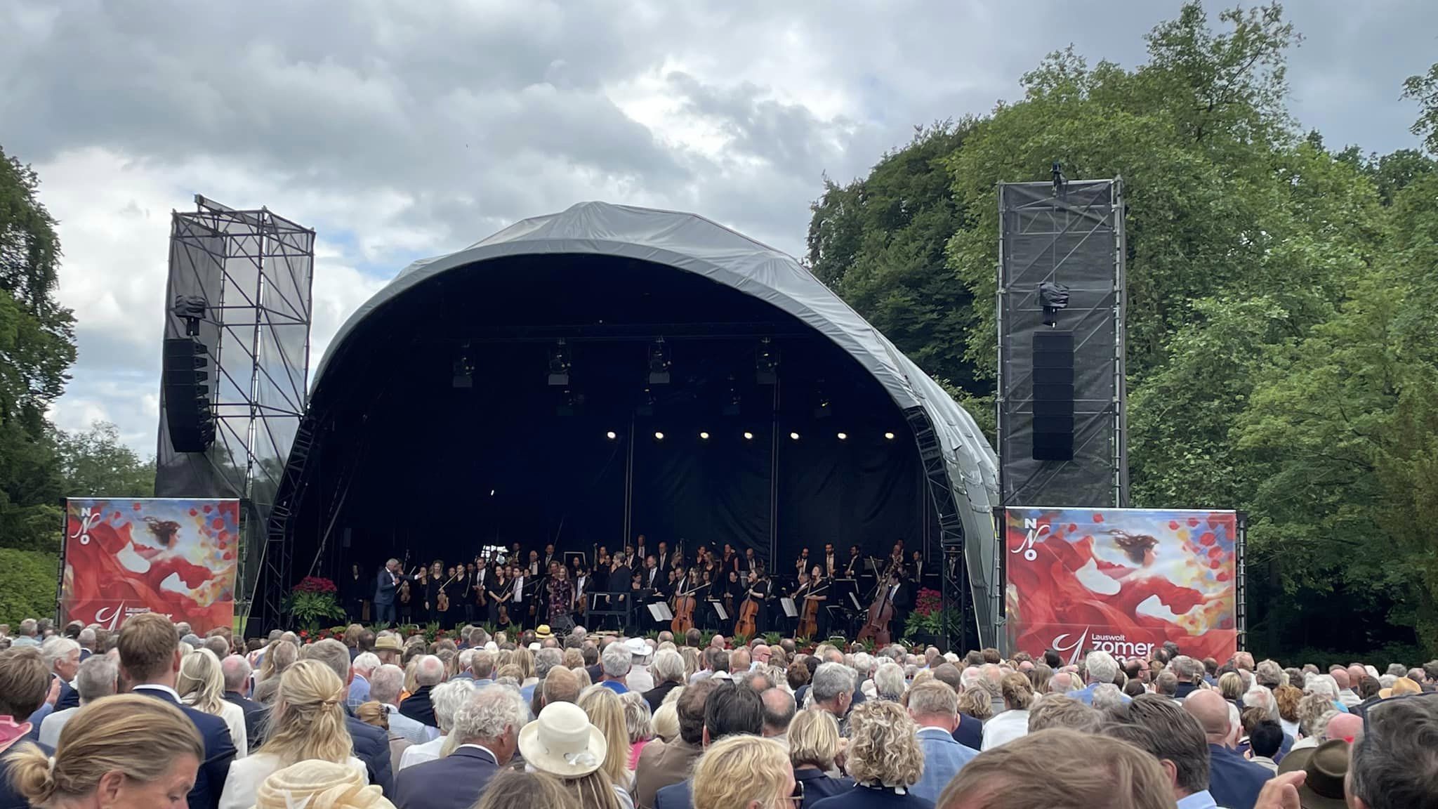 Podium verhuur, Zomerconcert Lauswolt - ATLAS